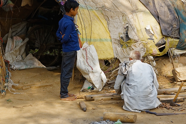 Sur la route d'Orchha-051